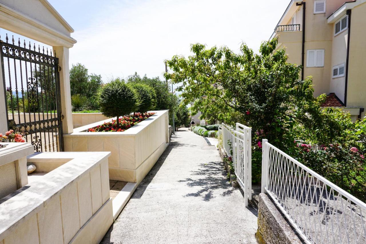 Sol Rooftop Apartments Tučepi Exteriér fotografie